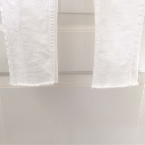 Distressed Jeans - Picture 5 of 5